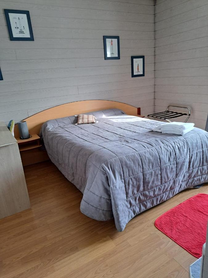 Le Petit Pecheur Hotel Saint-Florent-le-Vieil Kültér fotó