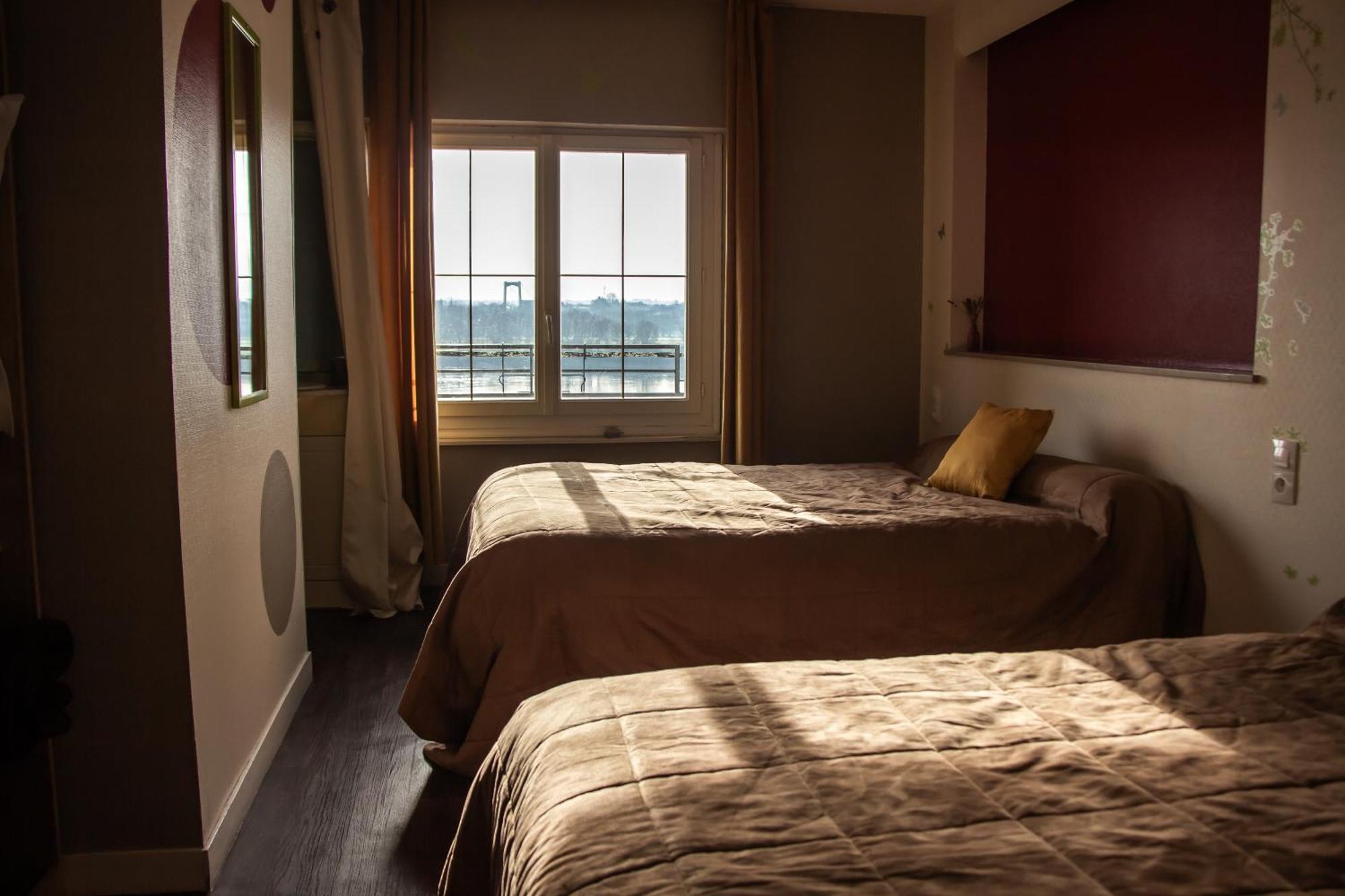Le Petit Pecheur Hotel Saint-Florent-le-Vieil Kültér fotó
