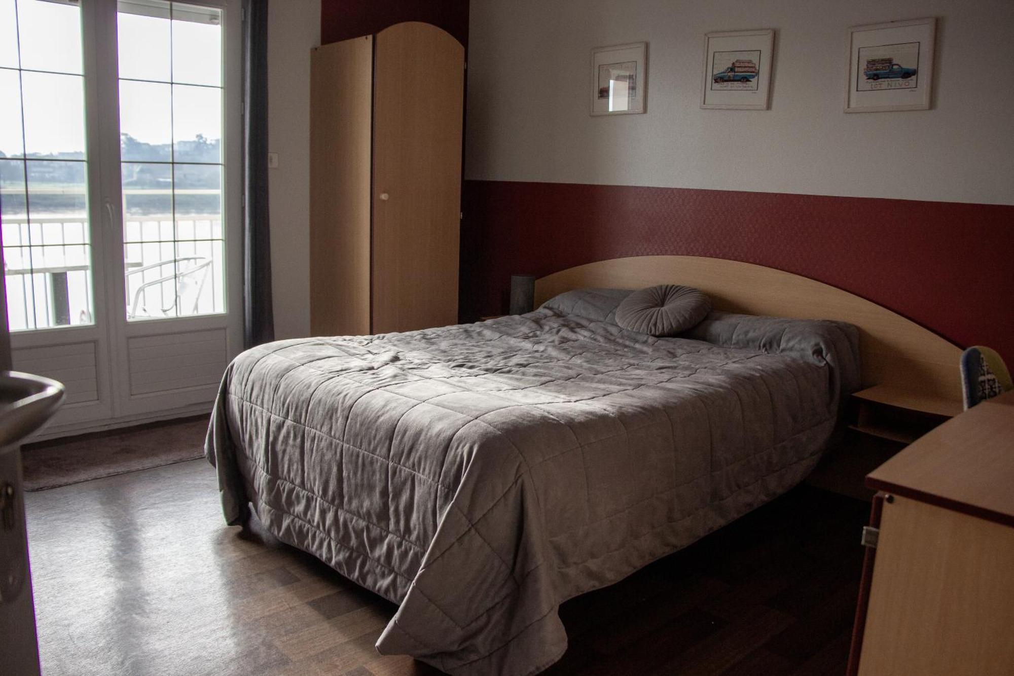 Le Petit Pecheur Hotel Saint-Florent-le-Vieil Kültér fotó