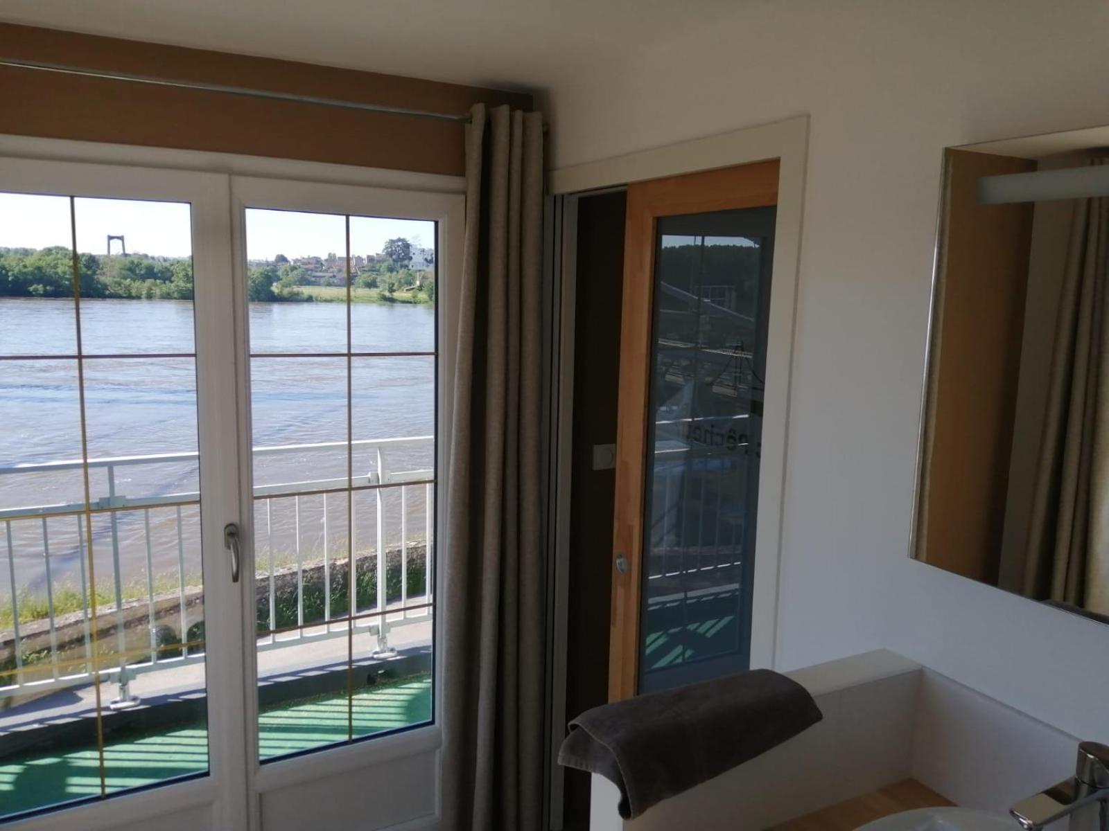 Le Petit Pecheur Hotel Saint-Florent-le-Vieil Kültér fotó