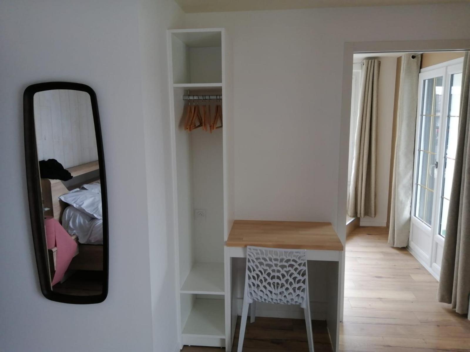 Le Petit Pecheur Hotel Saint-Florent-le-Vieil Kültér fotó