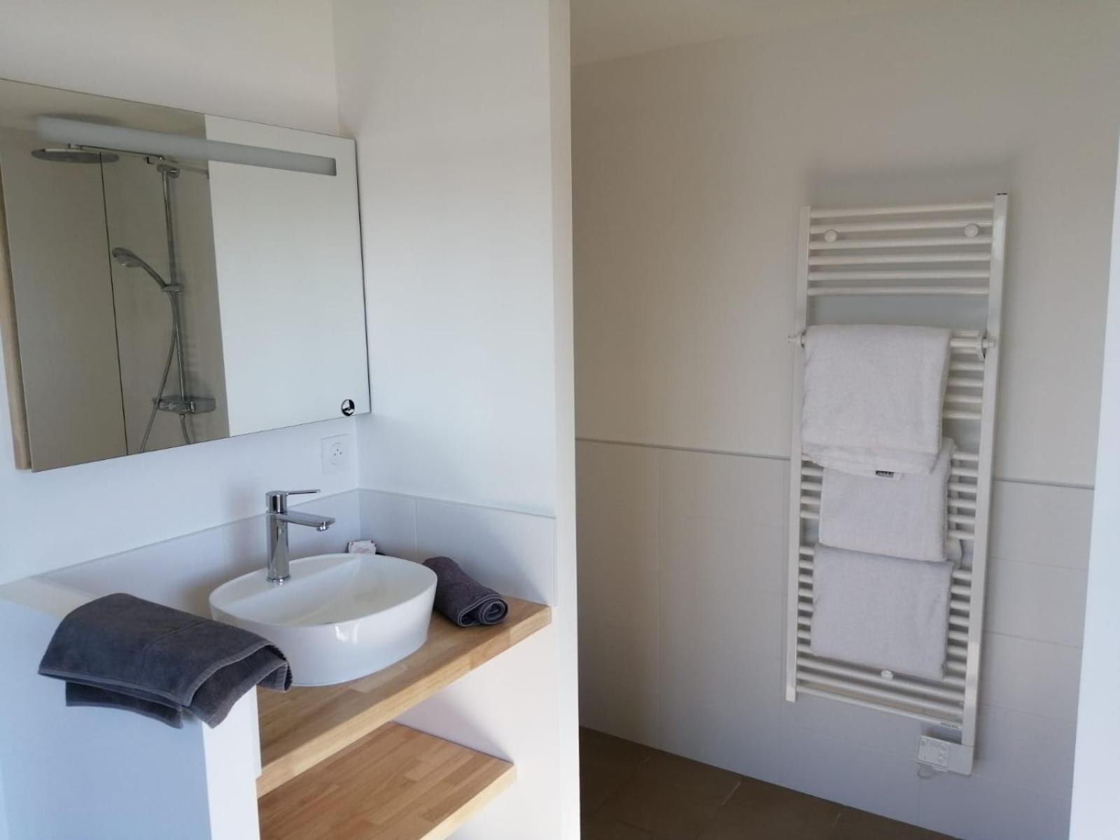 Le Petit Pecheur Hotel Saint-Florent-le-Vieil Kültér fotó