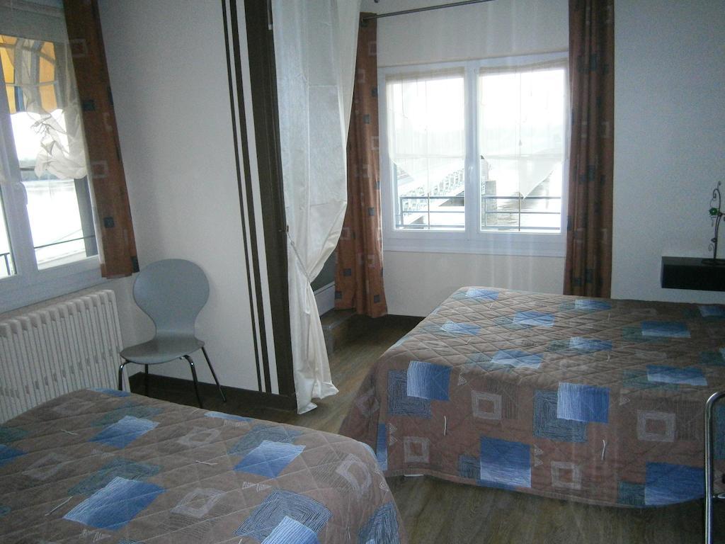 Le Petit Pecheur Hotel Saint-Florent-le-Vieil Kültér fotó